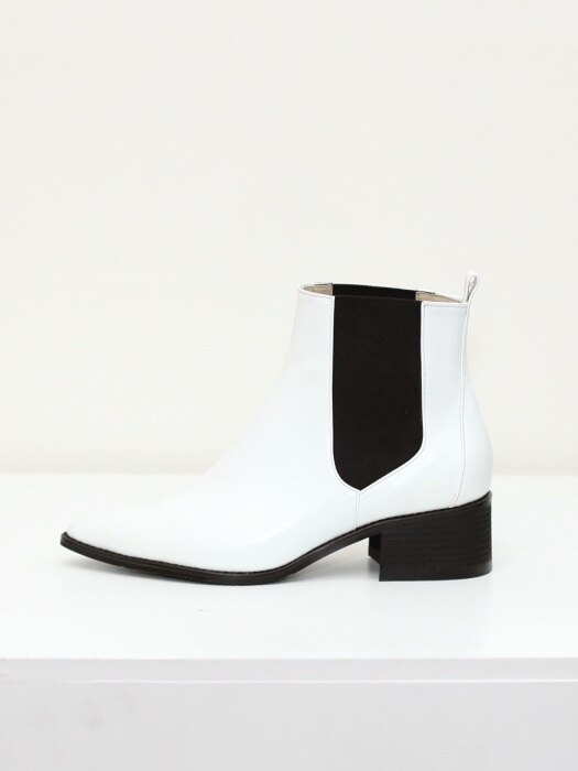 Mrc005 Chelsea Boots (White)