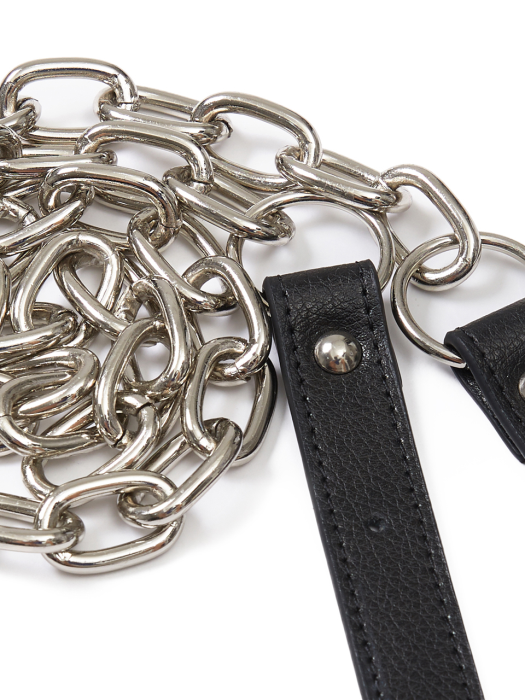 Leather Buckle Chain Strap in Black_VX0AX0600