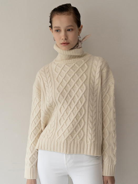 CABLE TURTLE TOP - IVORY