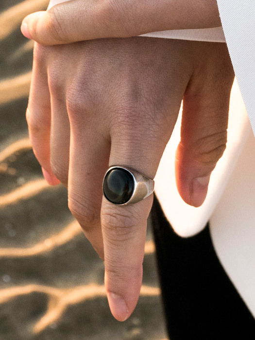 Oval Ring-obsidian