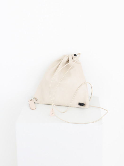 wrinkle bag (Ivory)