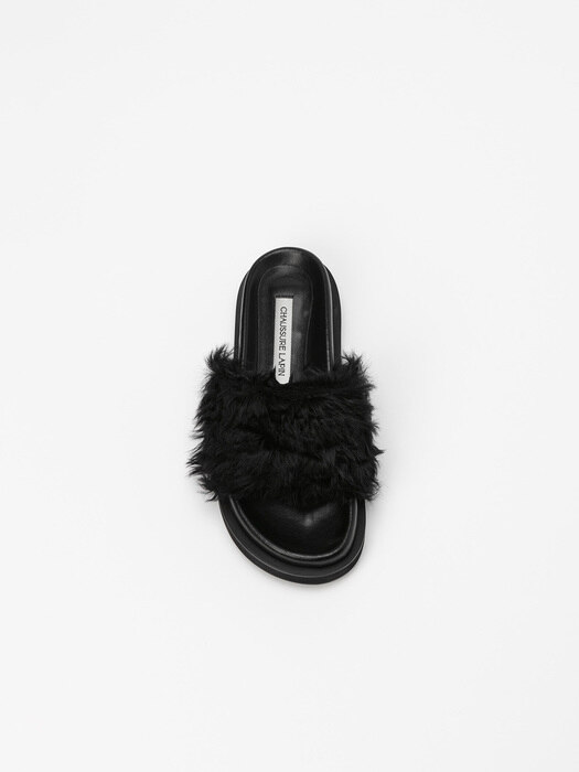 Chrysan Footbed Slides in Black Wave Fur