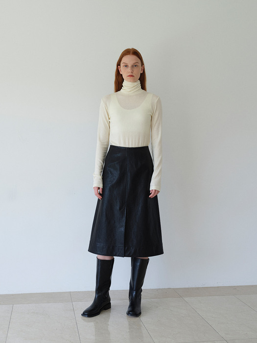 Eco Leather slit skirt