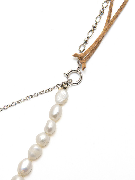 Suede pearl mix belt necklace