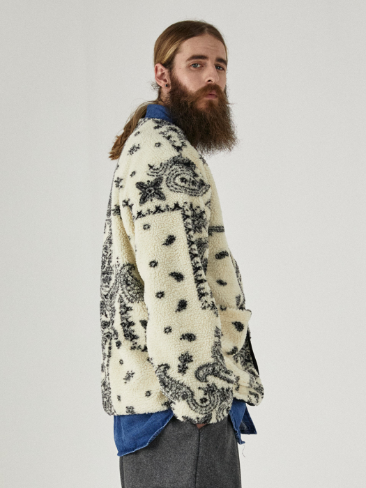 CB PAISLEY FLEECE (IVORY)