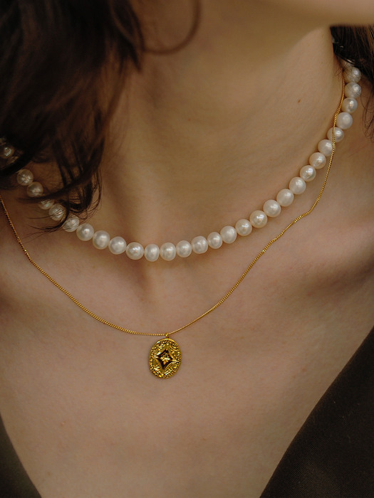 omi pearl necklace
