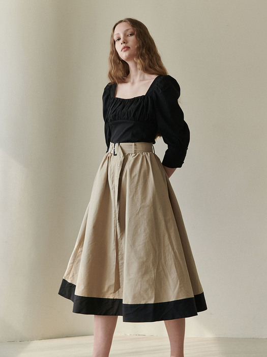Belted flared skirt (beige)