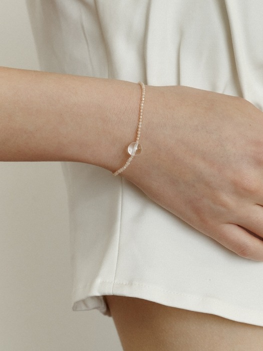 Nude Dia & Crystal Bracelet