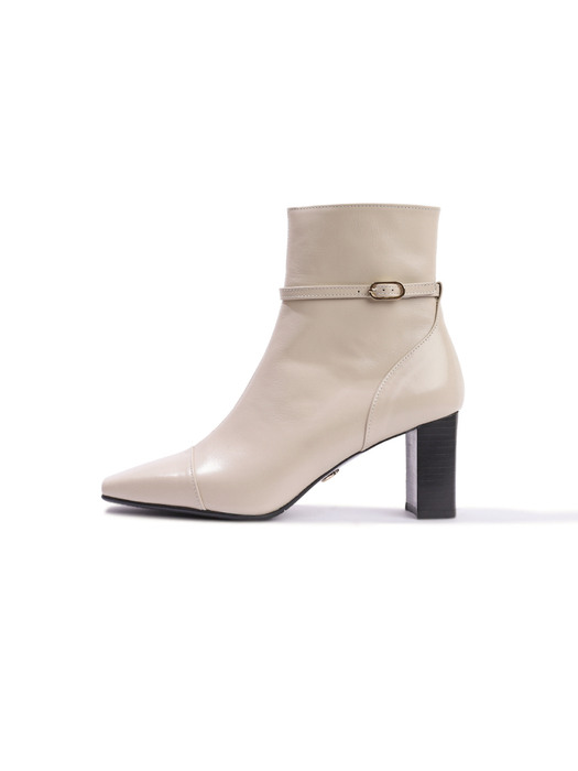 Belt ankle boots / cream beige