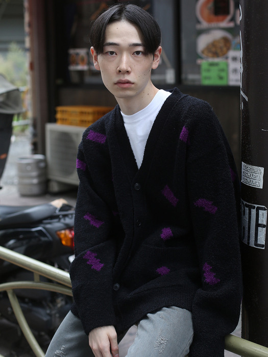 ALPACA BOUCLE LOGO CARDIGAN (BLACK)