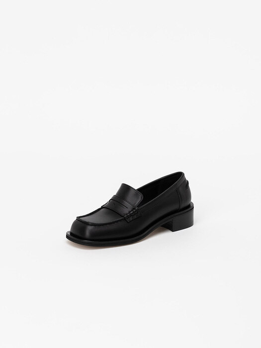 Grofe Loafers in Regular Black