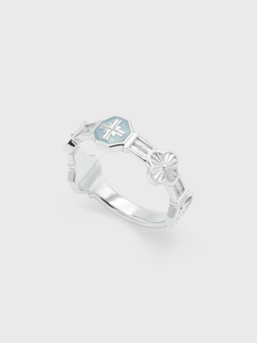 Cross angle flower miss ring