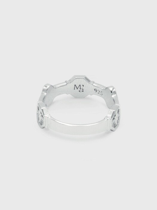 Cross angle flower miss ring