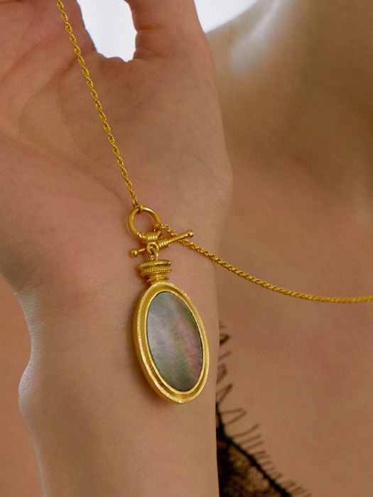 Compass & Mother of Pearl Gold Necklace