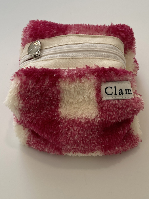 Clam round pouch _ Berry cream cheese Soft fur