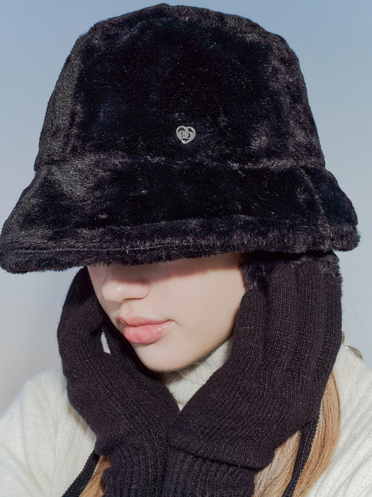 heart point fluffy bucket hat_black