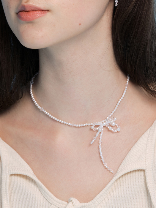 [단독]White Blossom Ribbon Necklace_VH2412NE008M