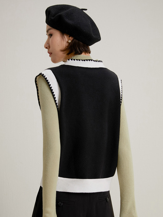 LS_Layering v-neck knit vest