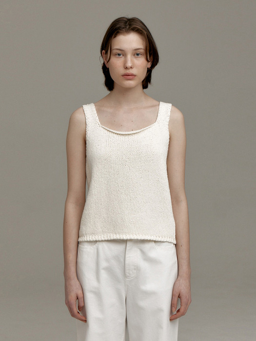 LOW GAUGE COTTON SLEEVELESS KNIT TOP