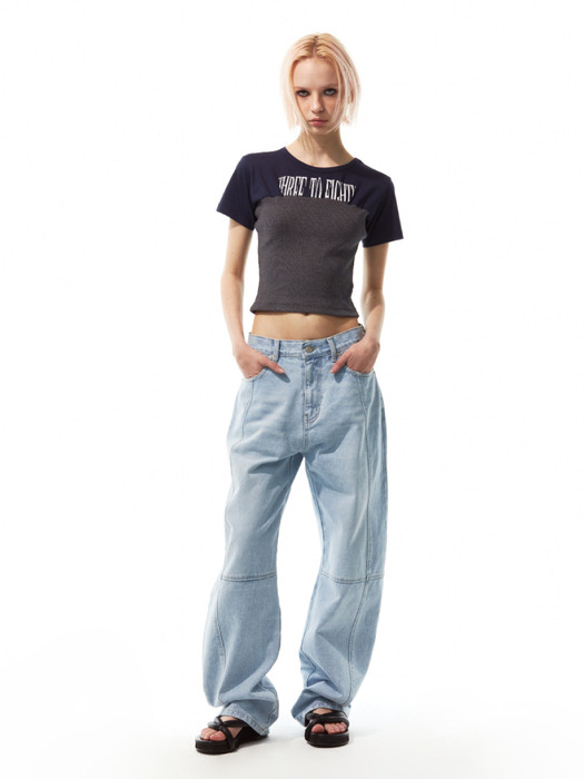 CURVED INCISION JEANS (BLUE)