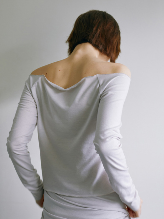 Inez off-shoulder warmer tshirt _ Light grey