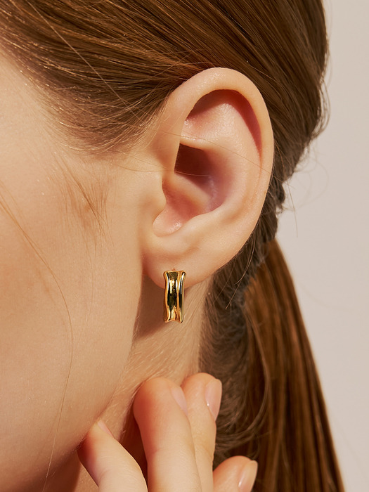 grooving one-touch earring