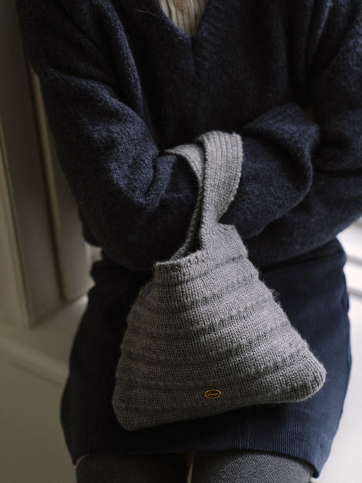 Origins Knit Bag - Gray