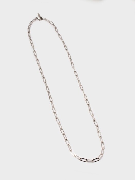 OVAL CHAIN NECKLACE (WHITE)