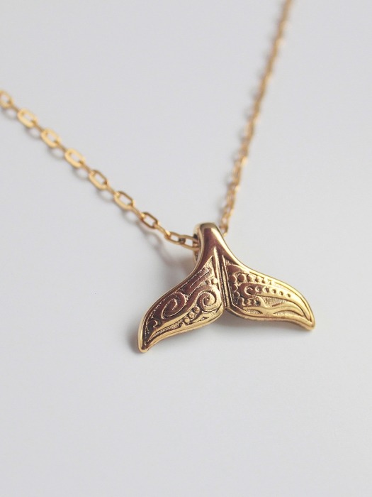 Whale tail necklace (2color)