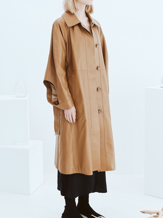 Lambskin Point Sleeve Trench Coat [Beige]