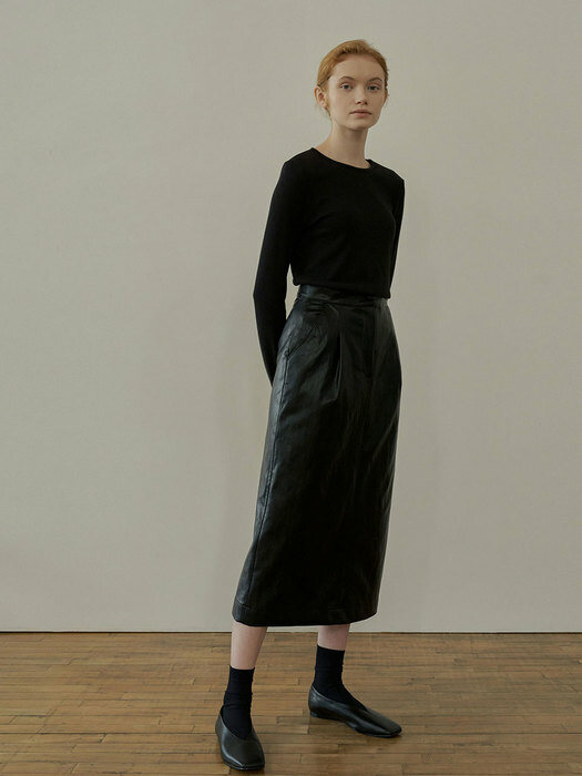 FAUX LEATHER SKIRT(BLACK)(Re-order)