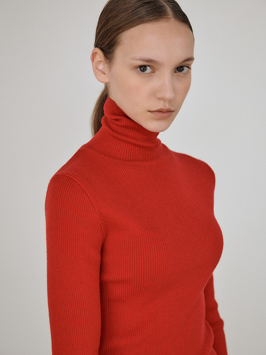 SHORT TURTLE NECK WOOL SWEATER (RED)