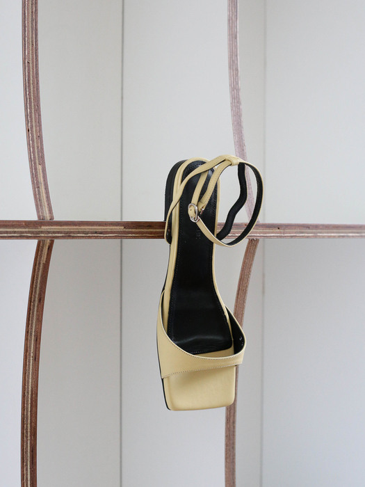 Simple Strap Sandal -Yellow (1cm)
