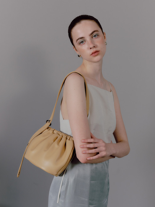 에그백 egg bag S lambskin -nude 10도