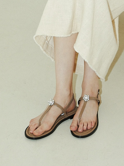 Thong Flat sandals with Pearls_Deep Beige