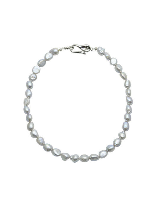 Gray potato pearl necklace