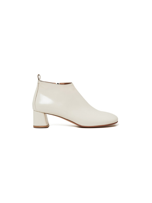 50mm Pebble Round Toe Booties (WHITE)