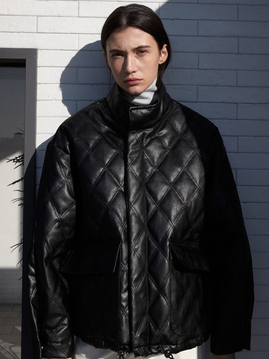 OU1018 quilted eco leather jumper (black)