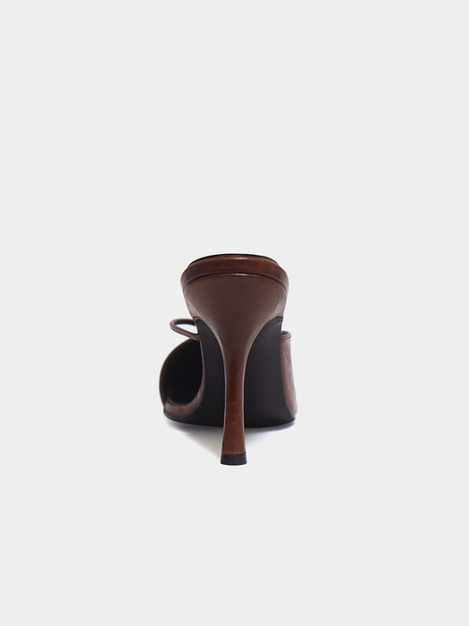 Unofficial009 Inside Cut Out Mule_Brown