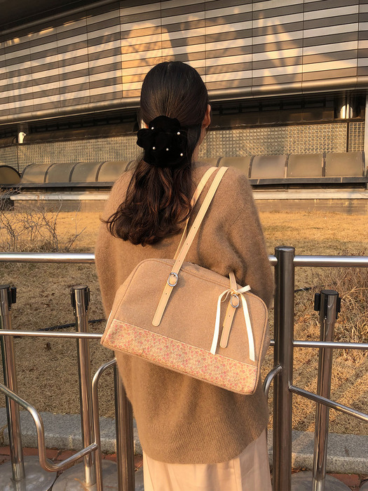 Floral boston bag - beige