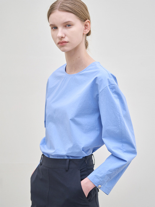 Minimal Round Blouse (Blue)