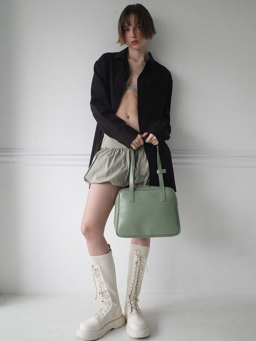 Trapezoid Middle Shoulder Bag (mint)