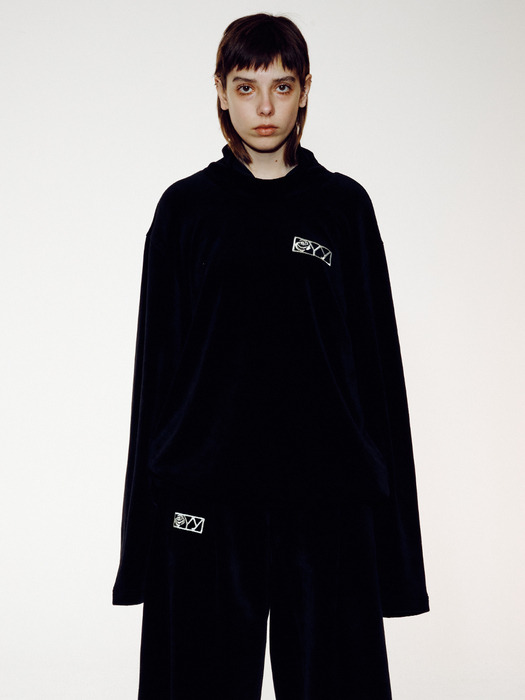 VELVET TURTLENECK PULLOVER, BLACK - Image 2