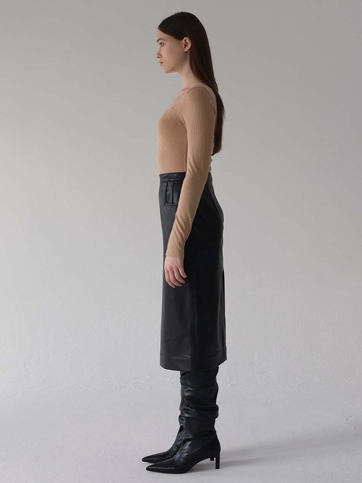 Kai Slit Leather Pencil Skirt (Black)