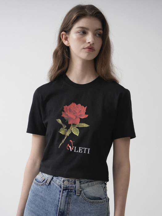 Rose Art Work Printing Crop T-shirt (Black)