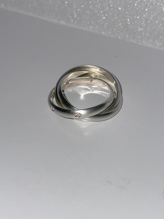 cubic zirconia layered ring