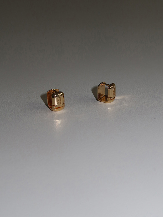 rectangle mini earring - gold