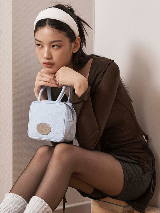 lotsyou_Lumpy Bumpy Totebag Sky Blue