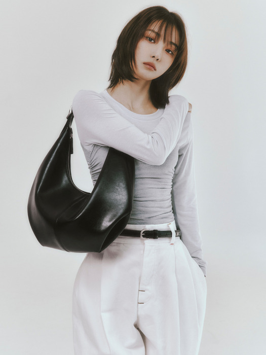 [단독]Mossy Hobo Bag_Leather Black