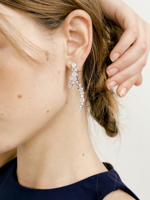 Milky Earring (Silver)